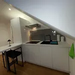 Modernes Dachgeschoss Apartment *