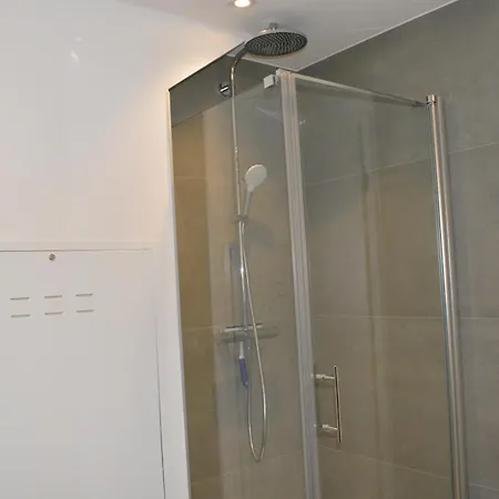 아파트 Modernes Dachgeschoss 아우크스부르크